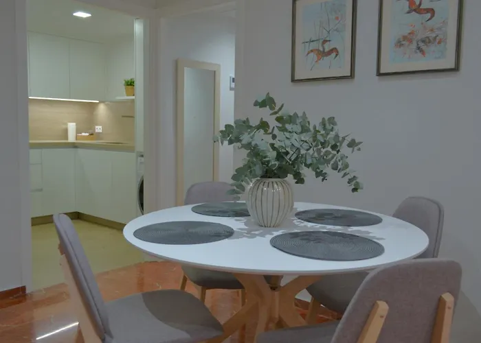 Sunshine Tejares Garden דירה